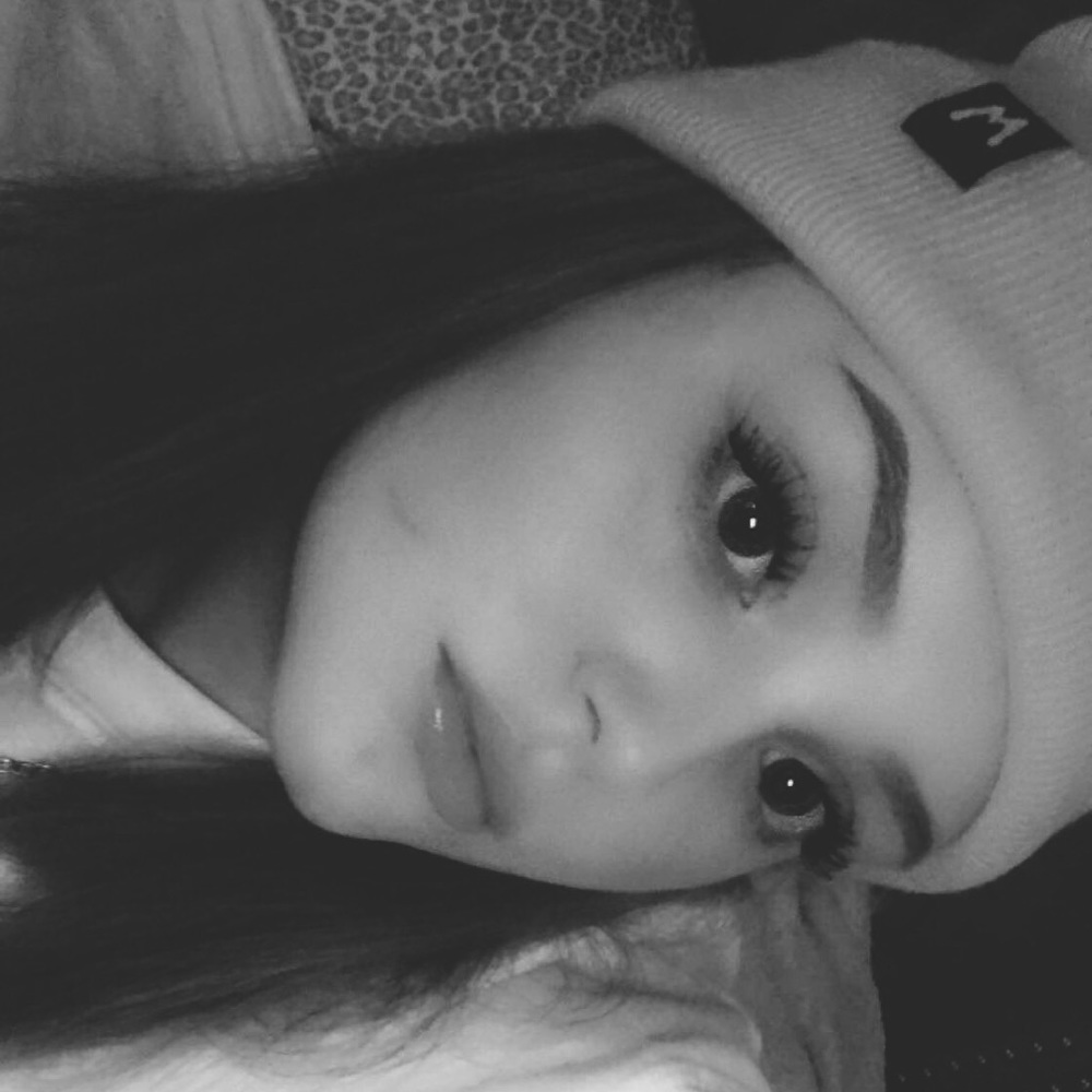 Meet your Posher, ariana